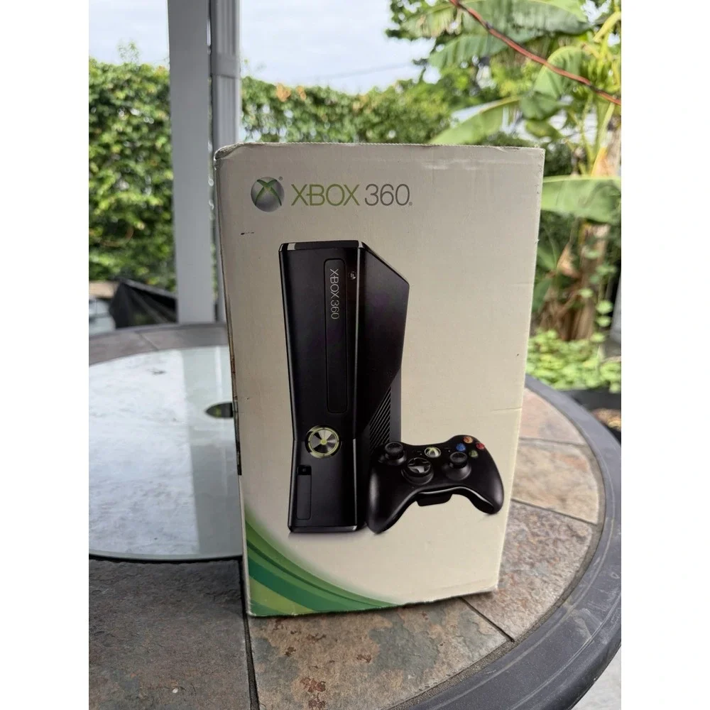 Console ONLY - Xbox 360 White 20GB NTSC-U/C 1080p Console X820027 Parts Only